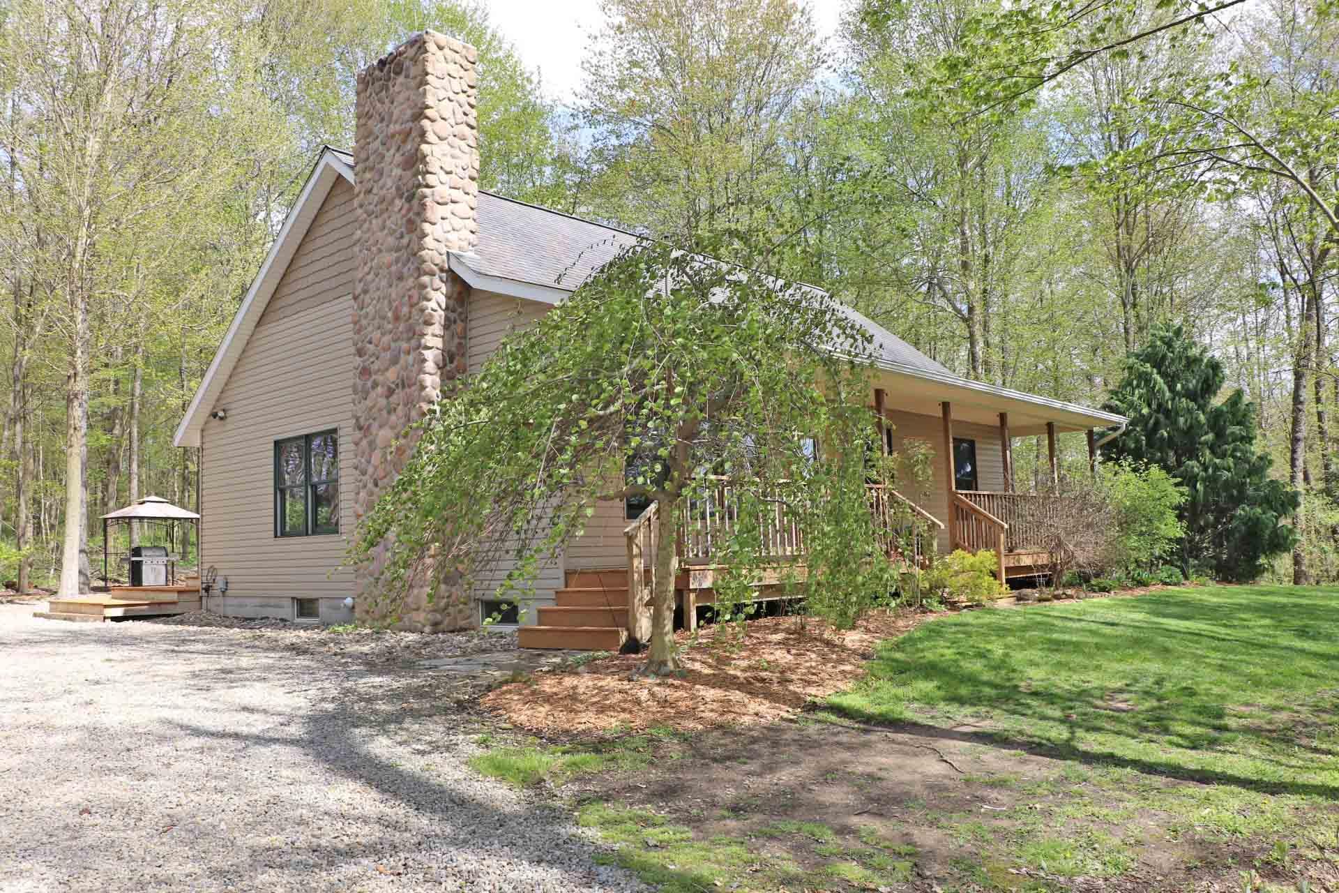 18640 Upper Fredericktown Amity Road Butler, OH 44822 - Photo 1 of 25