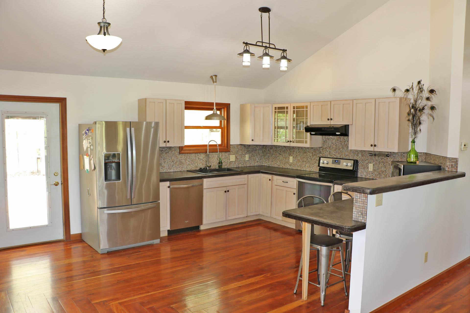 18640 Upper Fredericktown Amity Road Butler, OH 44822 - Photo 4 of 25