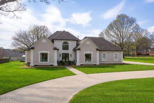 $449,900 | 723 Alecia Page Cove, Humboldt, TN 38343