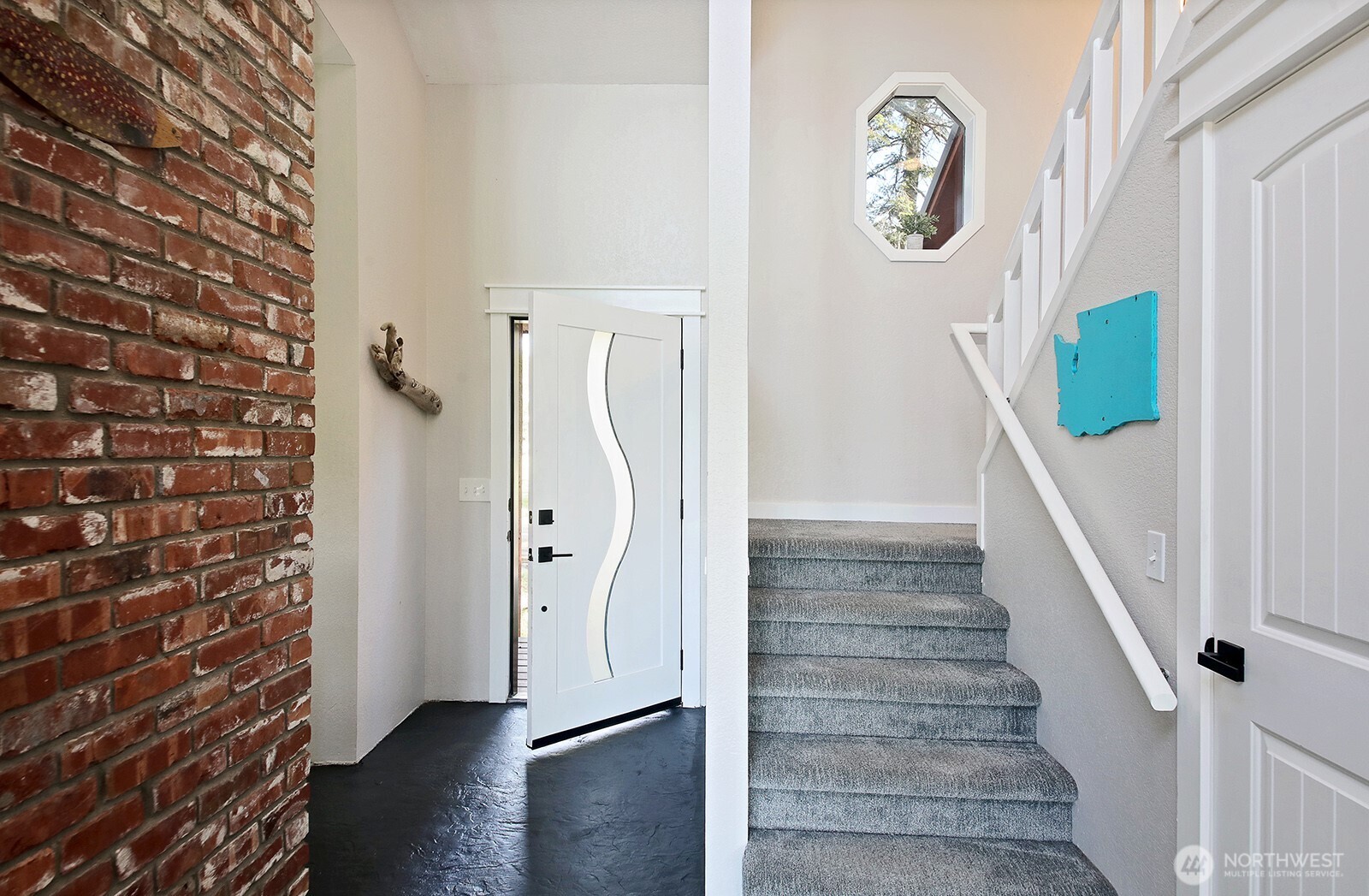 1261 Arnold Road Oak Harbor, WA 98277 - Photo 11 of 40 Gallery Image 11