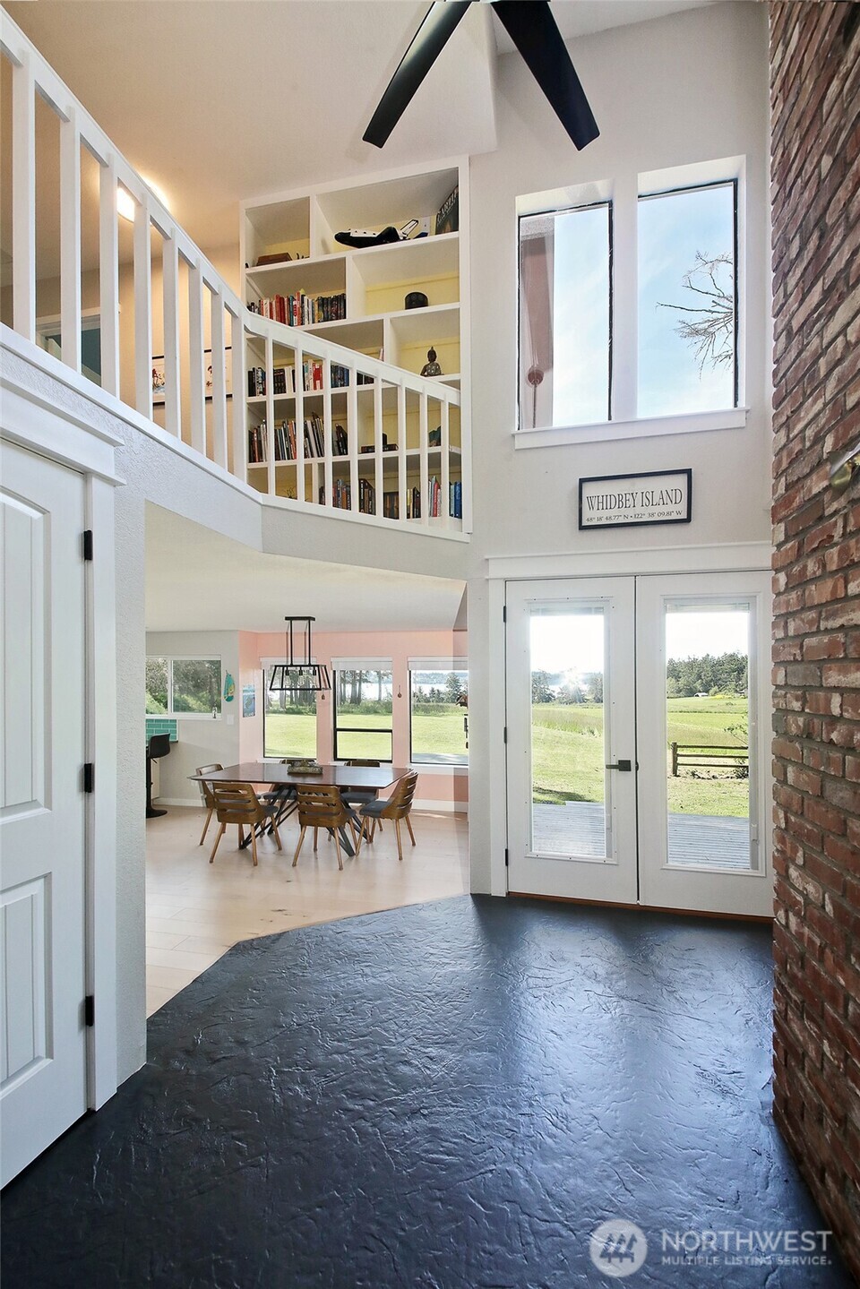 1261 Arnold Road Oak Harbor, WA 98277 - Photo 3 of 40 Gallery Image 3