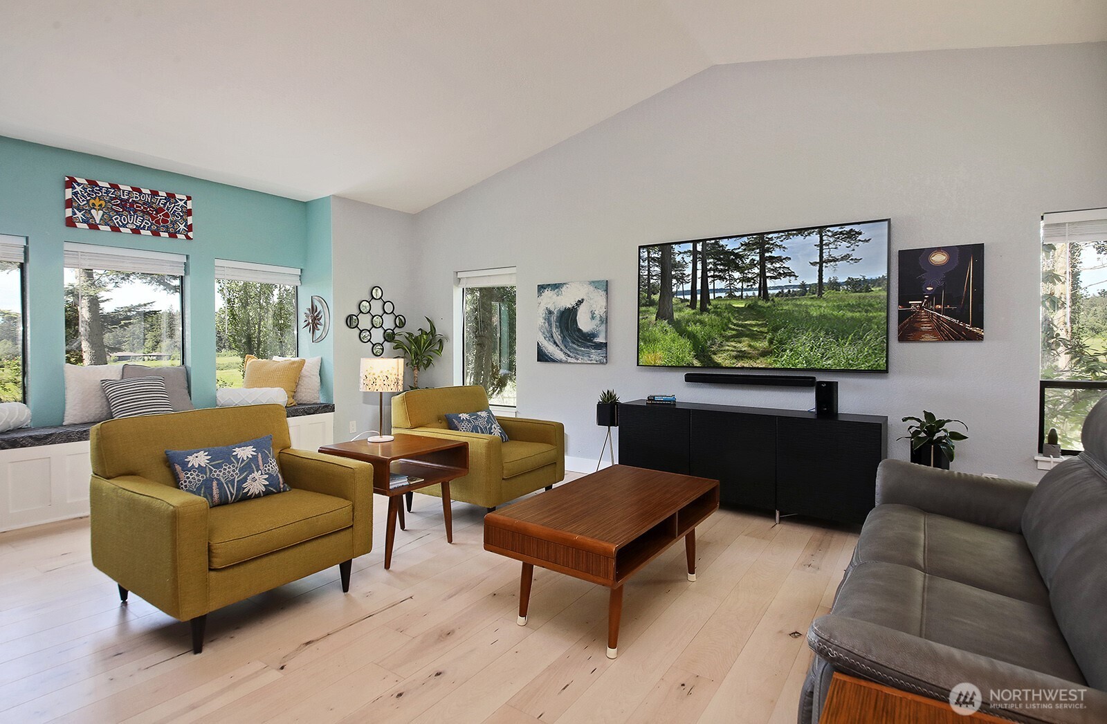 1261 Arnold Road Oak Harbor, WA 98277 - Photo 4 of 40 Gallery Image 4
