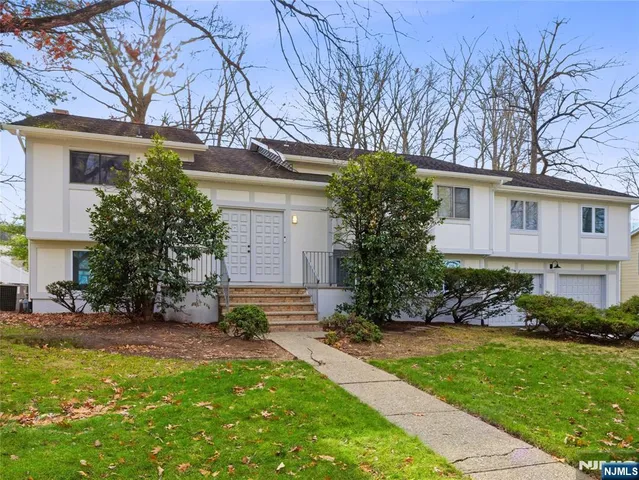 $999,000 | 36 Yellow Brick Road, Wayne, NJ 07470