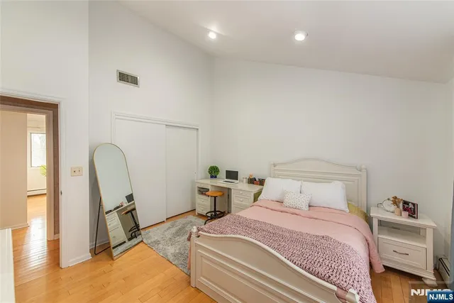 $999,000 | 36 Yellow Brick Road, Wayne, NJ 07470