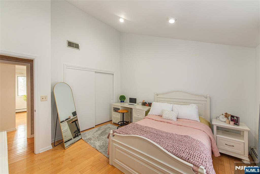 36 Yellow Brick Road Wayne, NJ 07470 - Photo 24 of 44