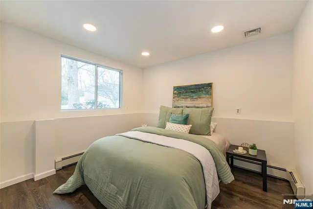 $999,000 | 36 Yellow Brick Road, Wayne, NJ 07470