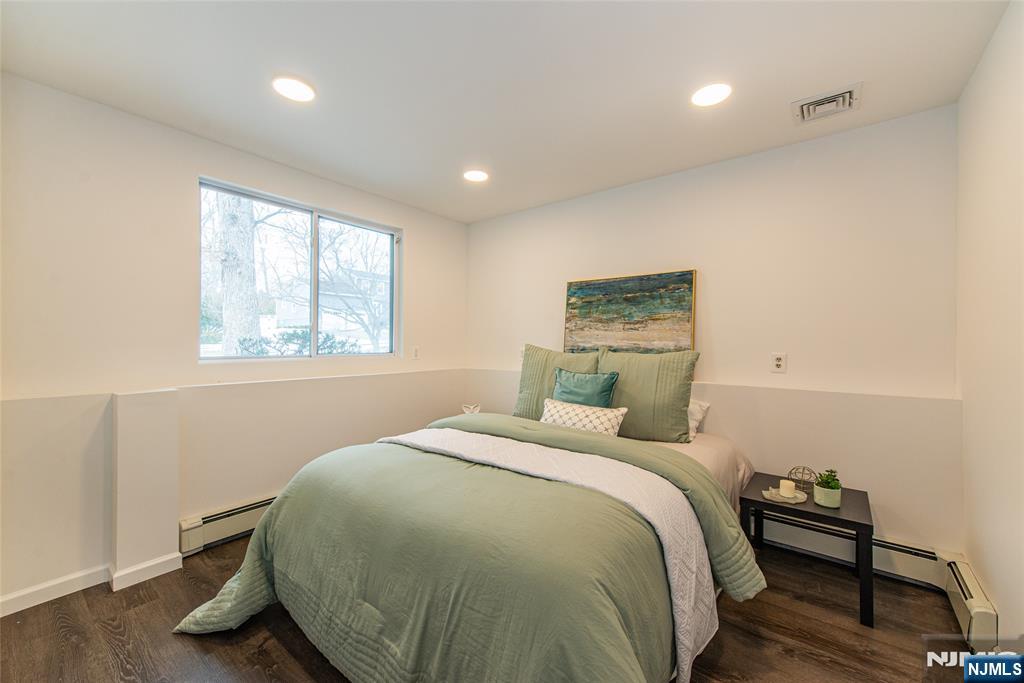 36 Yellow Brick Road Wayne, NJ 07470 - Photo 26 of 44