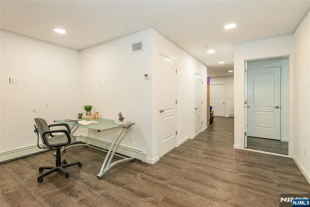 $999,000 | 36 Yellow Brick Road, Wayne, NJ 07470