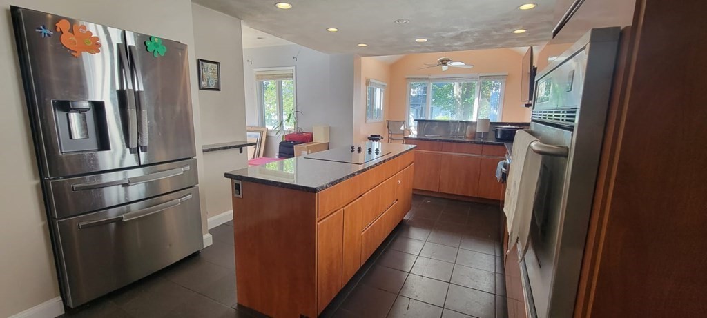 11 Jackson Street Saugus, MA 01906 - Photo 10 of 22