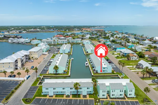 $347,000 | 706 Lauderdale Drive, Unit 706, Rockport, TX 78382