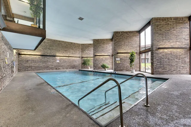 $128,000 | 2230 Midland Grove Road, Unit 208, Roseville, MN 55113