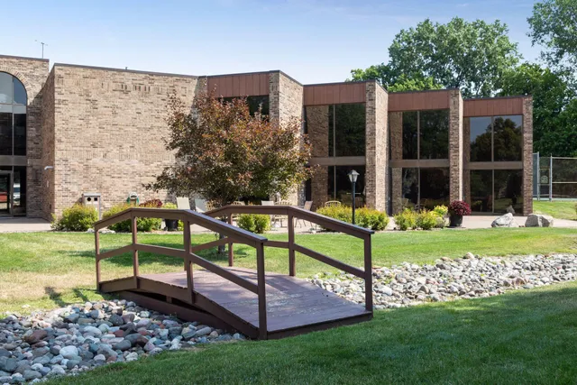 $128,000 | 2230 Midland Grove Road, Unit 208, Roseville, MN 55113