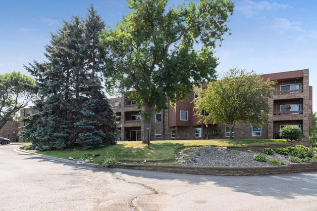 $128,000 | 2230 Midland Grove Road, Unit 208, Roseville, MN 55113