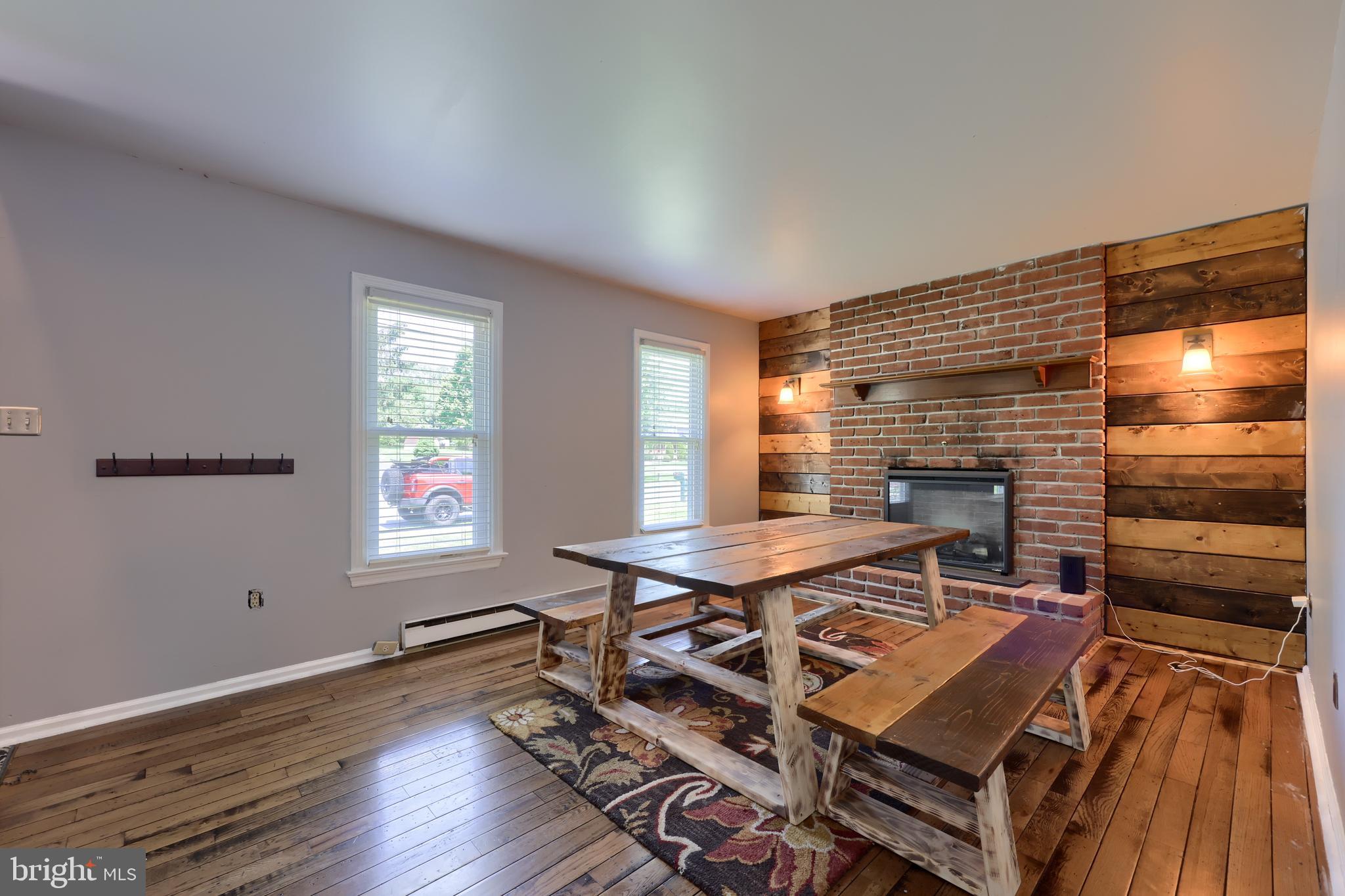 358 Delp Road Lancaster, PA 17601 - Photo 18 of 42 Dining / Living 1