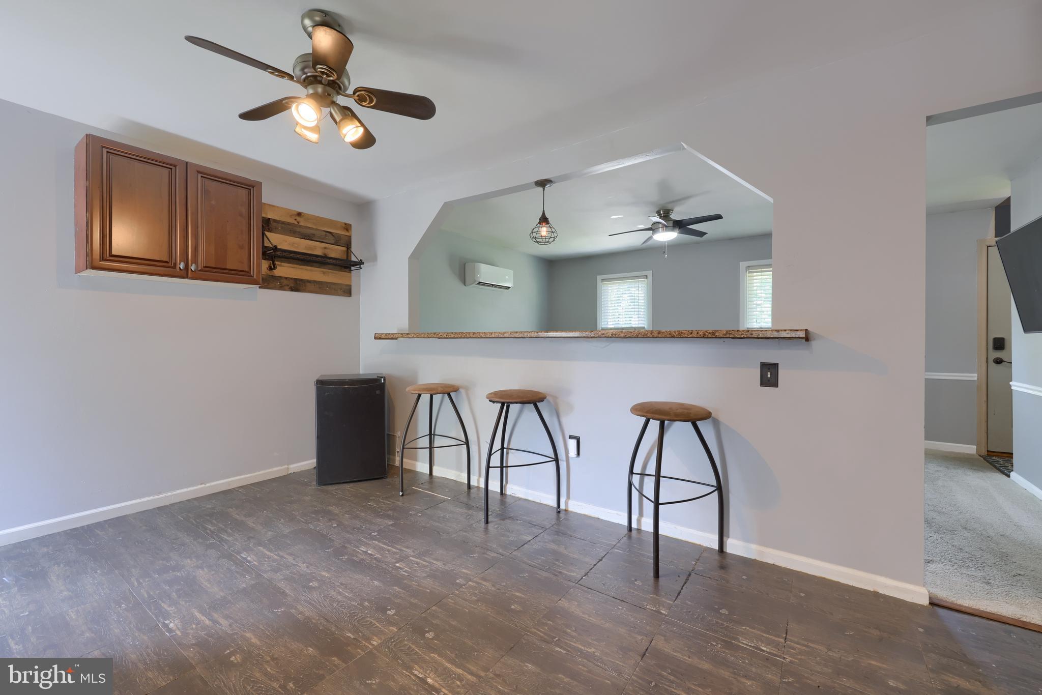 358 Delp Road Lancaster, PA 17601 - Photo 27 of 42 Breakfast Bar