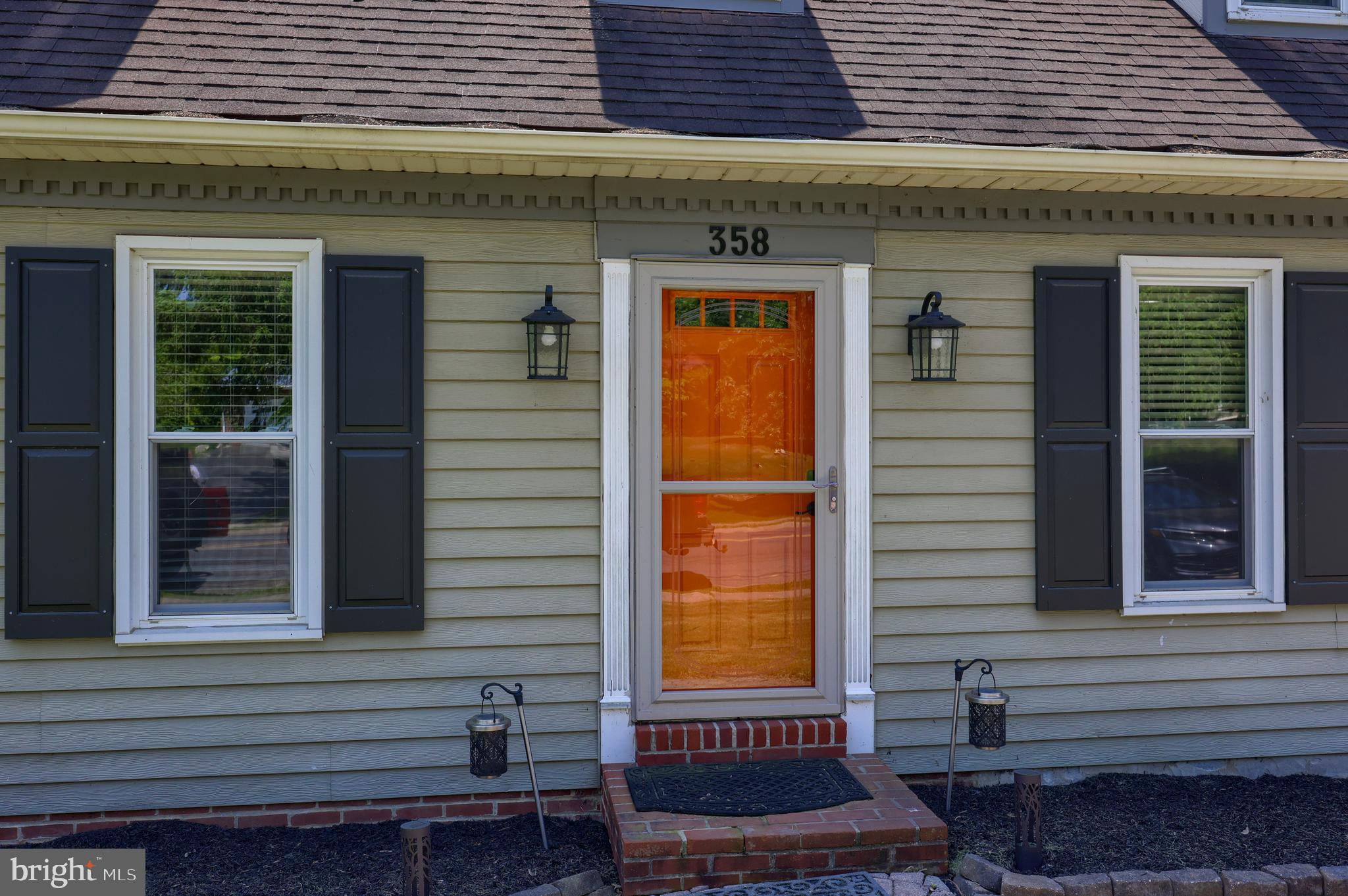 358 Delp Road Lancaster, PA 17601 - Photo 5 of 42 Front Door