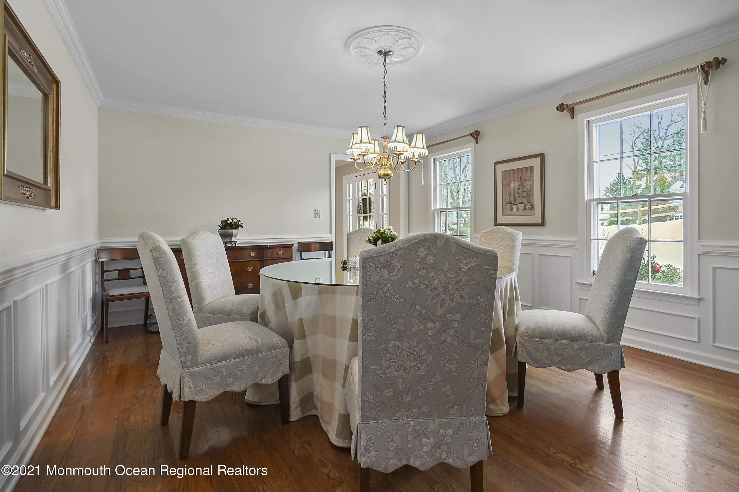 82 Lewis Point Road Fair Haven, NJ 07704 - Photo 16 of 35 LEWIS POINT dining4