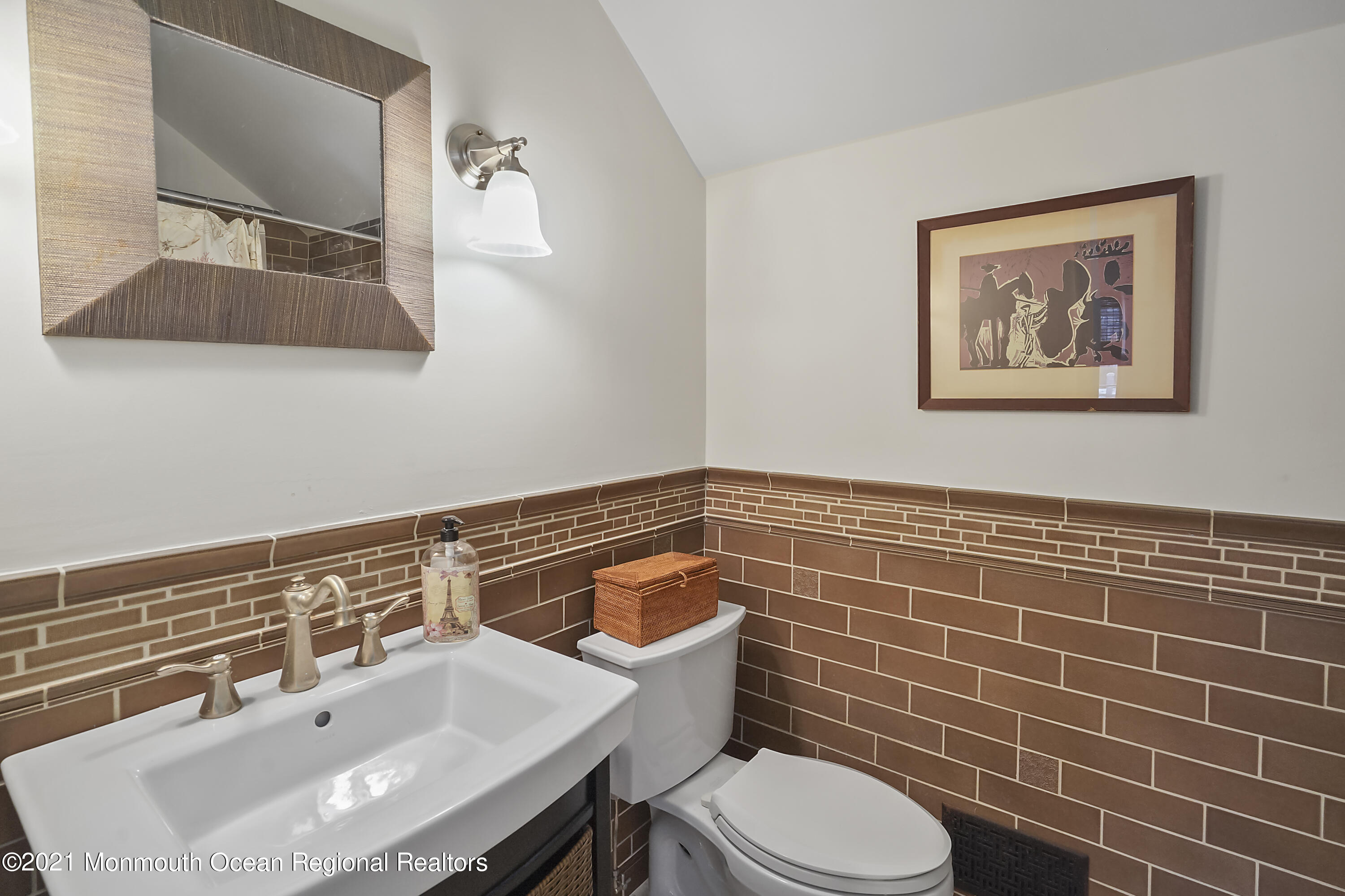 82 Lewis Point Road Fair Haven, NJ 07704 - Photo 19 of 35 LEWIS POINT playroom bath