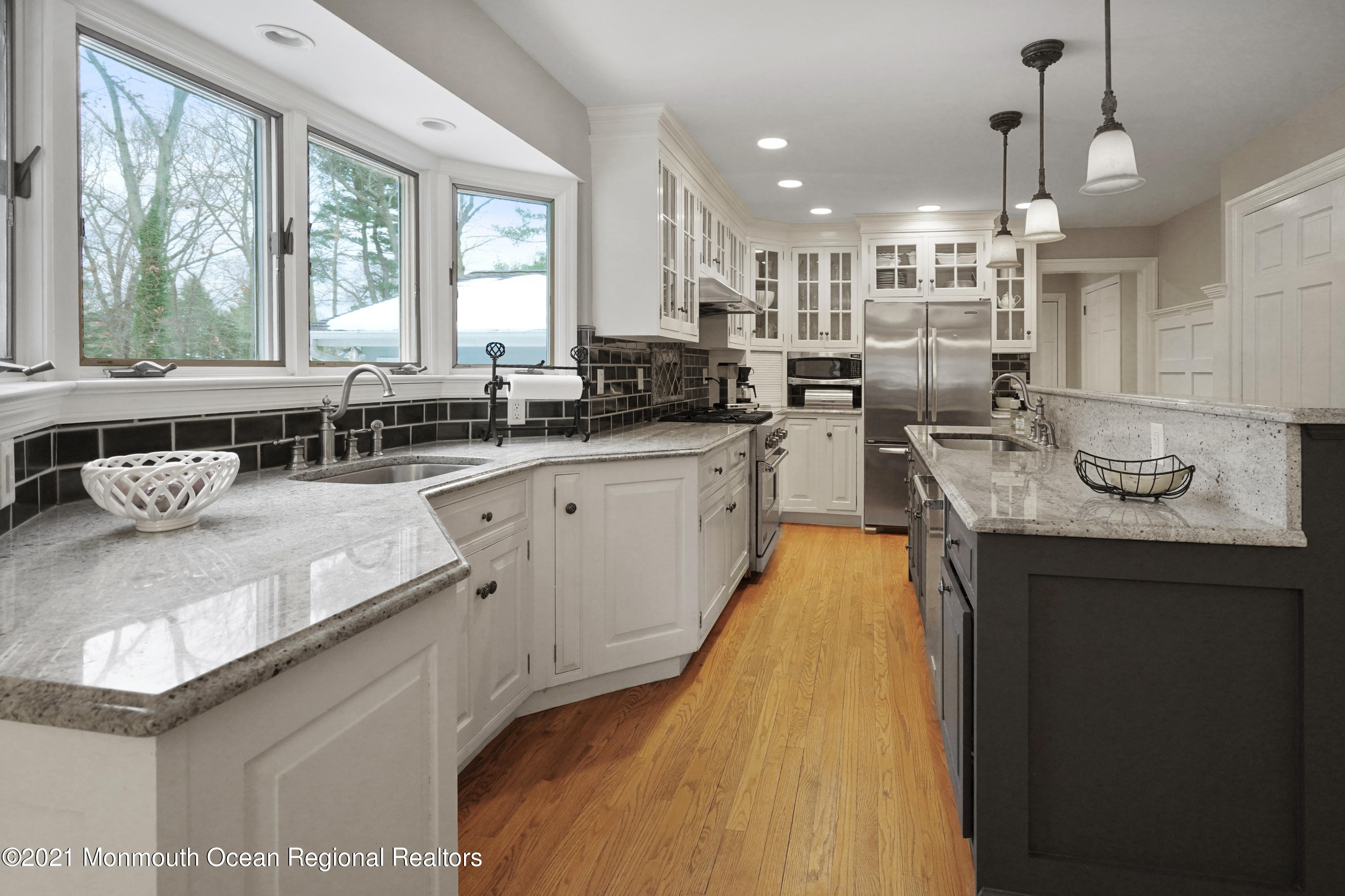 82 Lewis Point Road Fair Haven, NJ 07704 - Photo 8 of 35 LEWIS POINT kitchen island