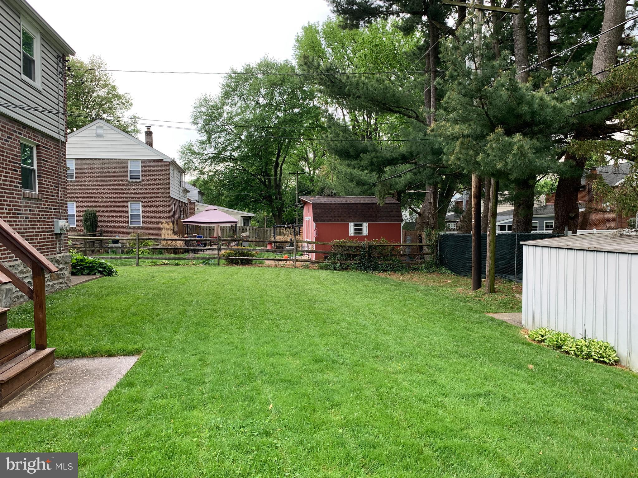 124 Rambling Way Springfield, PA 19064 - Photo 31 of 35 Level Backyard