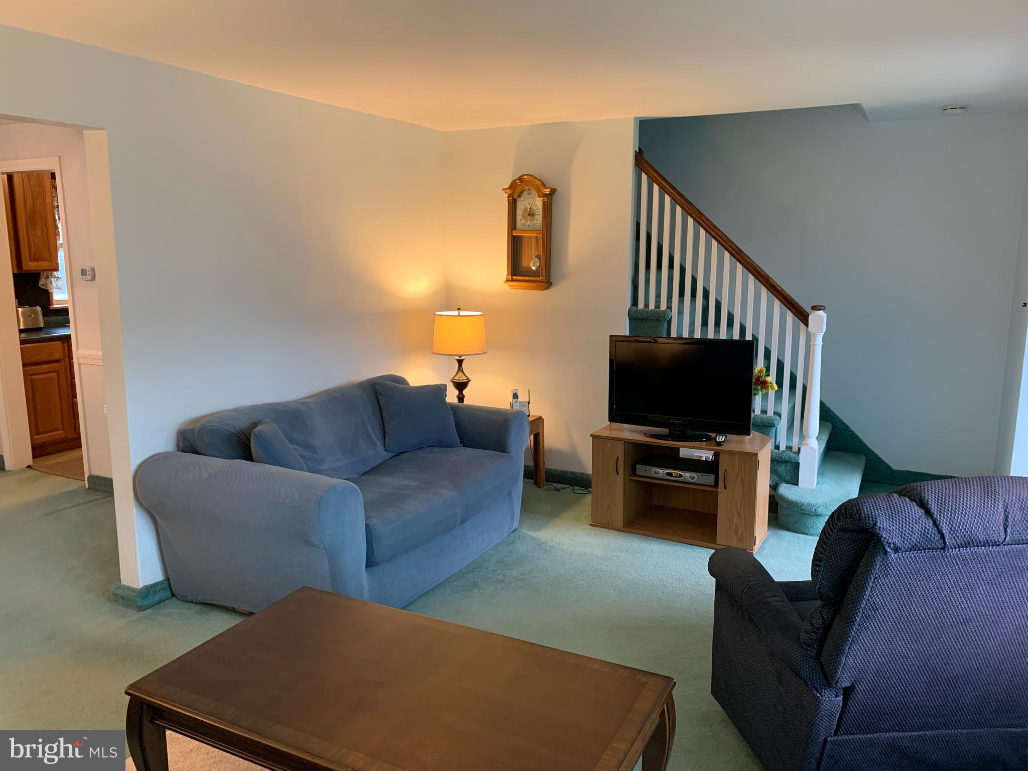 124 Rambling Way Springfield, PA 19064 - Photo 5 of 35
