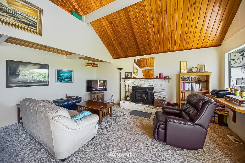 7021 Northeast North Shore Road Belfair, WA 98528 - Photo 22 of 25 Gallery Image 22