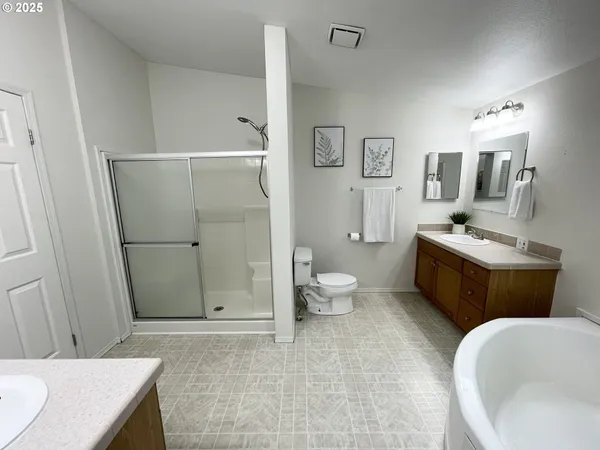 $650,000 | 4455 Blueberry Lane Northeast, Salem, OR 97305