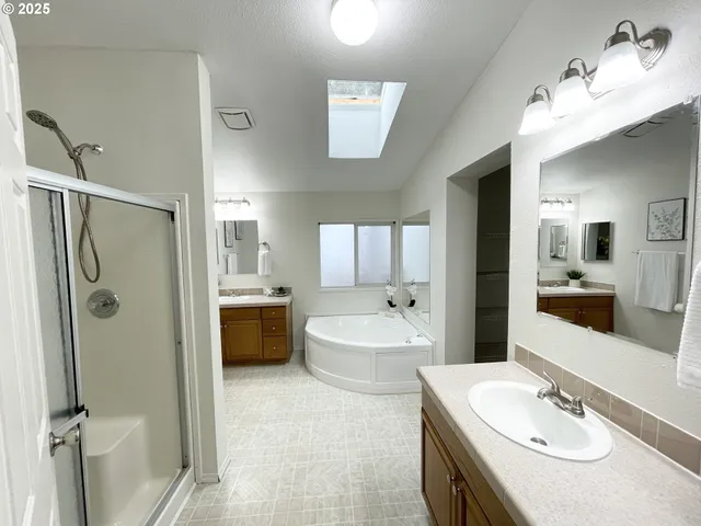 $699,999 | 4445 Blueberry Lane Northeast, Salem, OR 97305