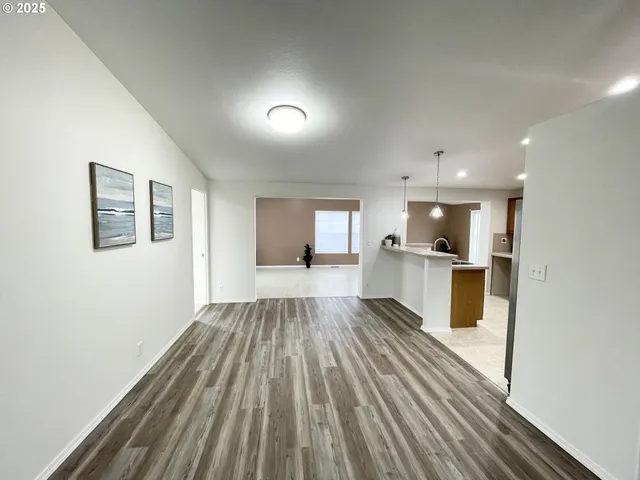 $699,999 | 4445 Blueberry Lane Northeast, Salem, OR 97305