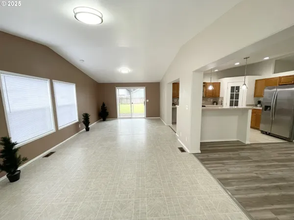 $650,000 | 4455 Blueberry Lane Northeast, Salem, OR 97305