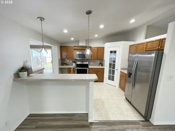 $650,000 | 4455 Blueberry Lane Northeast, Salem, OR 97305