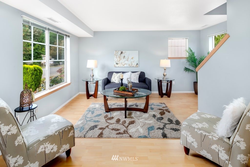10932 Southeast 170th Street Renton, WA 98055 - Photo 2 of 23 Gallery Image 2