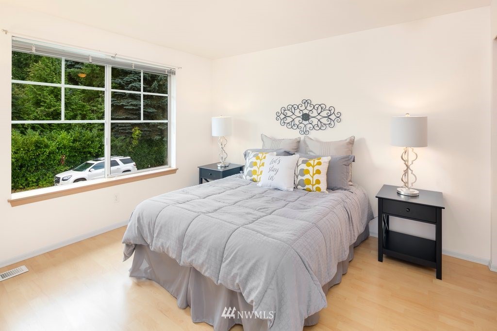 10932 Southeast 170th Street Renton, WA 98055 - Photo 12 of 23 Gallery Image 12