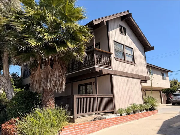 $3,950 | 317 Encino Lane, Unit A, San Clemente, CA 92672