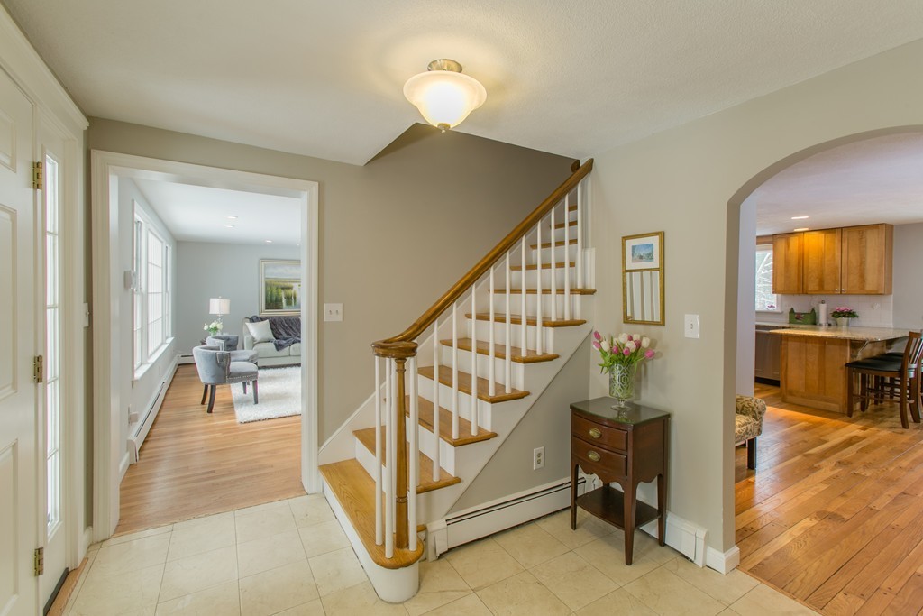 20 Border Road Concord, MA 01742 - Photo 2 of 27