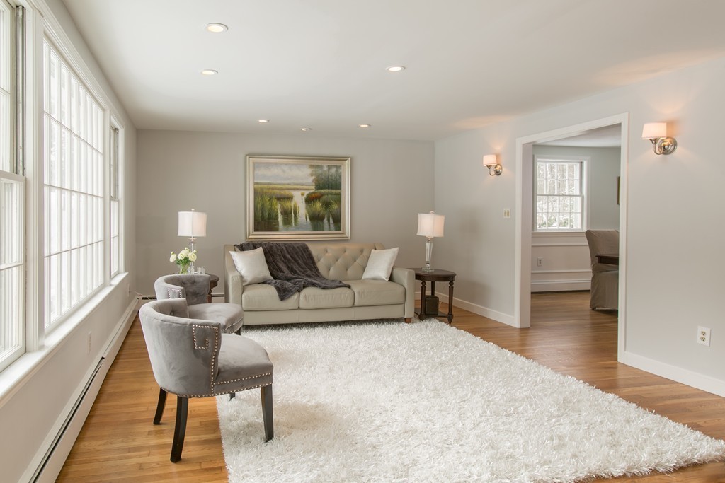 20 Border Road Concord, MA 01742 - Photo 3 of 27