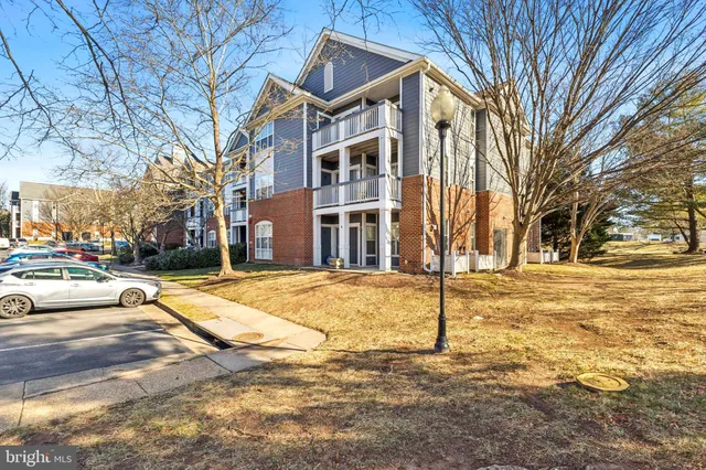 $399,900 | 20311 Beechwood Terrace, Unit 103, Ashburn, VA 20147