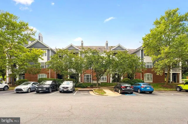 $399,900 | 20311 Beechwood Terrace, Unit 103, Ashburn, VA 20147