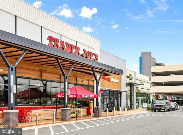 $399,900 | 20311 Beechwood Terrace, Unit 103, Ashburn, VA 20147