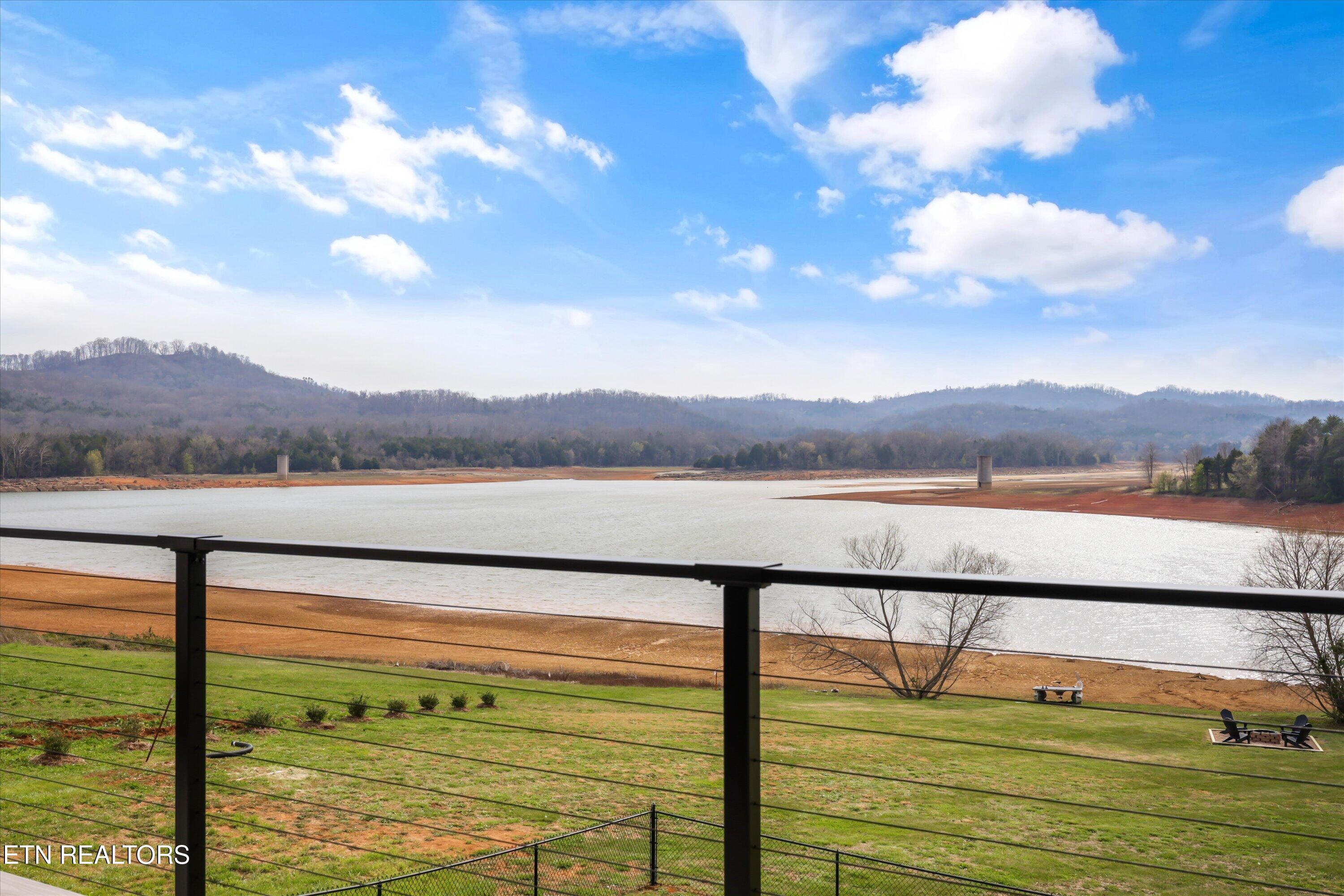 481 Masters Lane Bean Station, TN 37708 - Photo 16 of 58 Sleek railing = unobstructed views