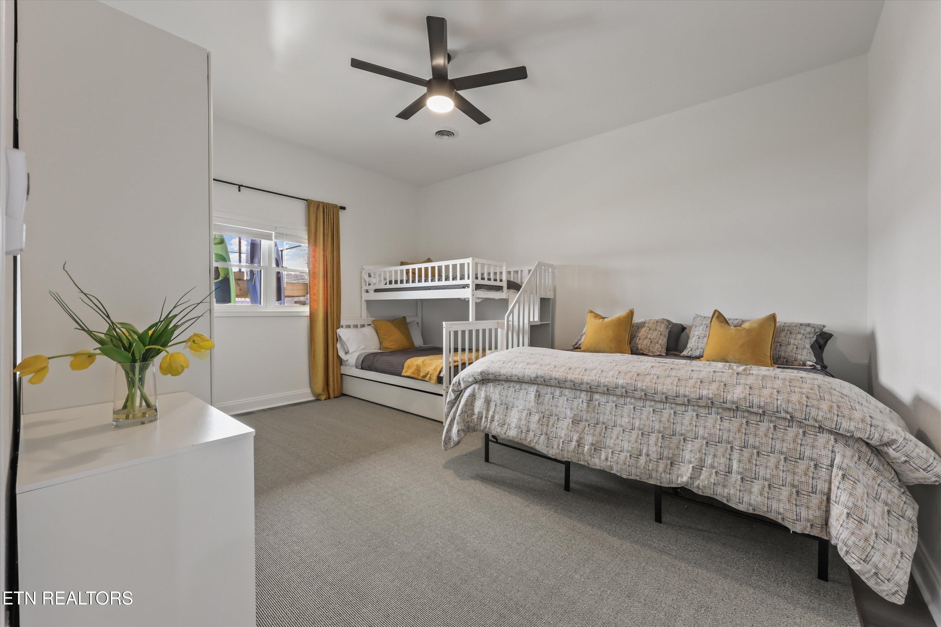 481 Masters Lane Bean Station, TN 37708 - Photo 46 of 58 Room that connects to the 2nd bedroom