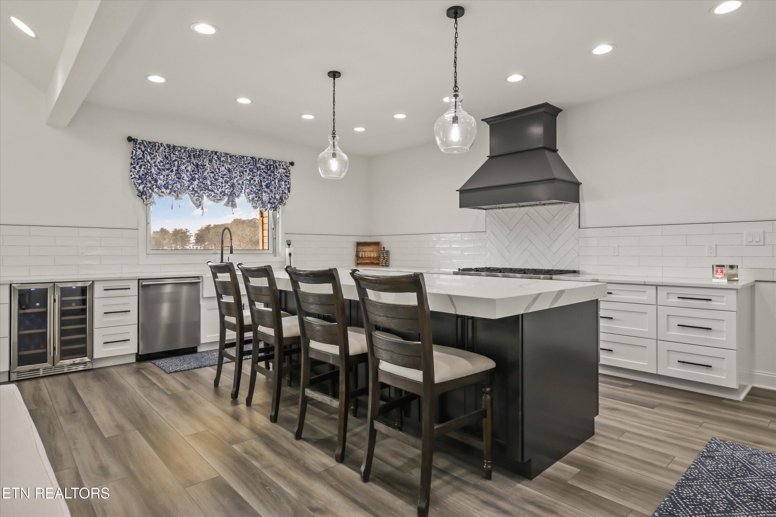 481 Masters Lane Bean Station, TN 37708 - Photo 6 of 58 Show stopper kitchen