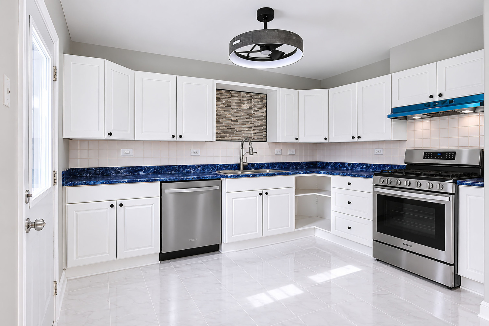 410 Willow Road Wauconda, IL 60084 - Photo 8 of 31