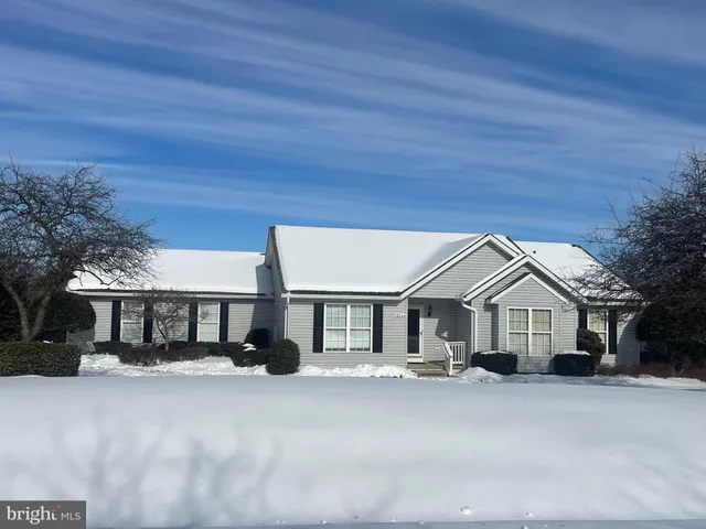 $725,000 | 10244 Royal St Andrews Place, Ijamsville, MD 21754