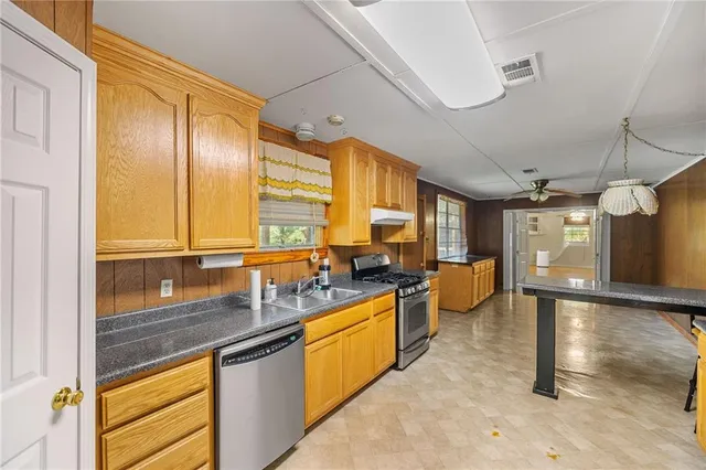 $230,000 | 25075 Shorty Wilson Road, Loranger, LA 70446