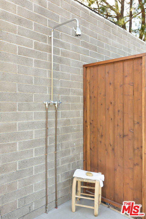 272 Mesa Lila Road Glendale, CA 91208 - Photo 41 of 46