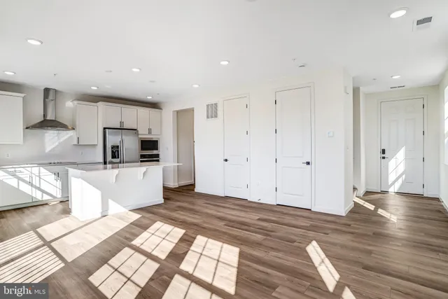 $599,999 | 5735 Howard Drive, Glen Burnie, MD 21061