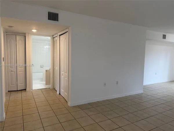 $2,600 | 2199 Northwest 77th Way, Unit 104, Pembroke Pines, FL 33024