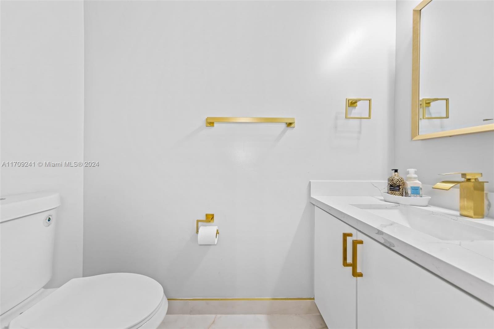 1708 Southwest 101st Terrace Miramar, FL 33025 - Photo 11 of 25