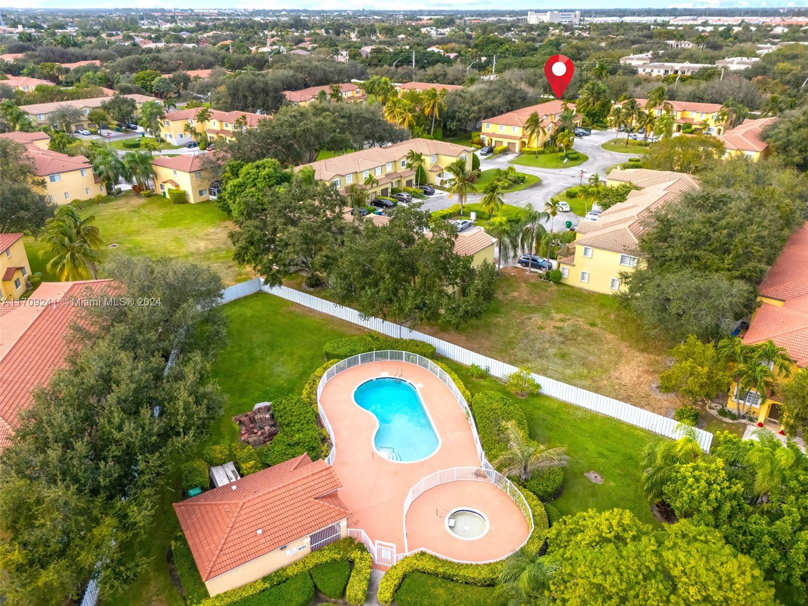 1708 Southwest 101st Terrace Miramar, FL 33025 - Photo 25 of 25